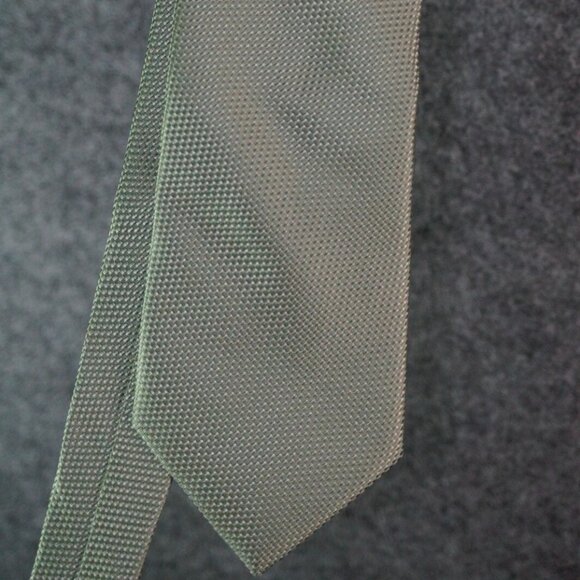 Michael Kors silk tie, featuring a deep green textured pattern - Picture 1 of 3